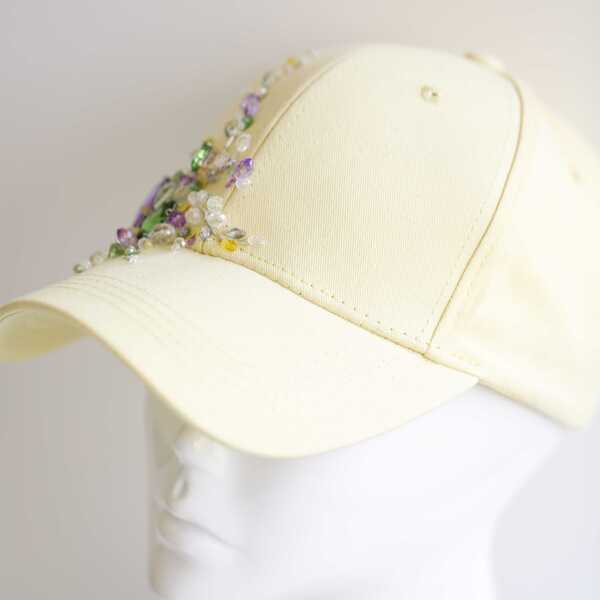 Кепка с вышивкой мини