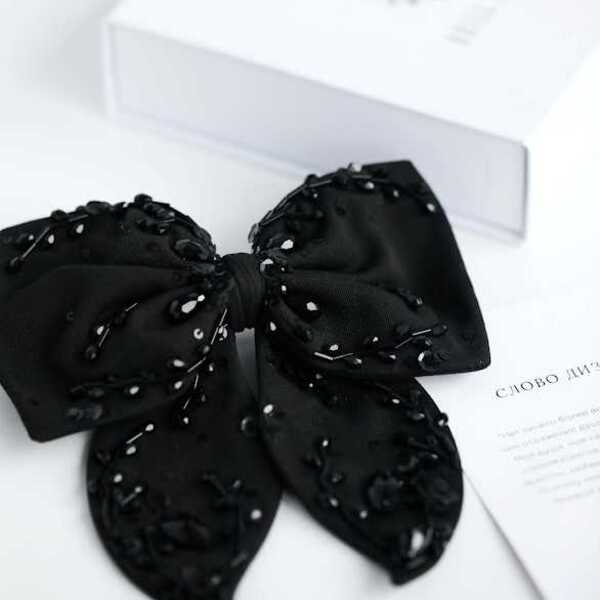 Бант "Мальва" черный с макси вышивкой