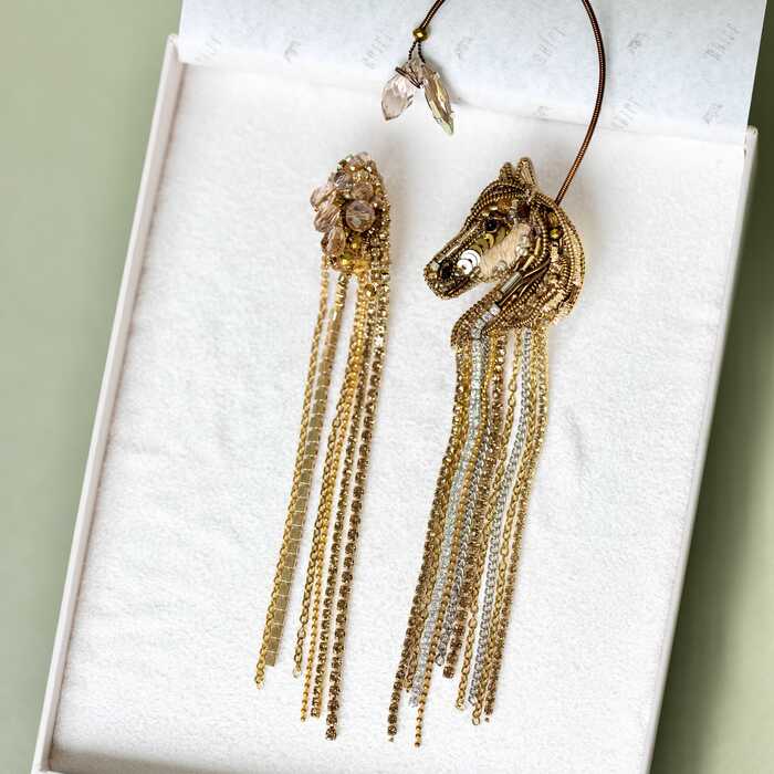 Каффы лошадка Злата