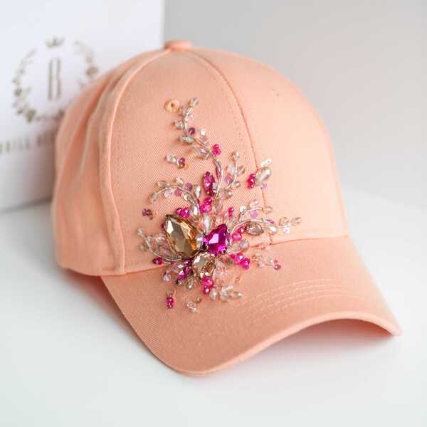 Кепка с вышивкой мини