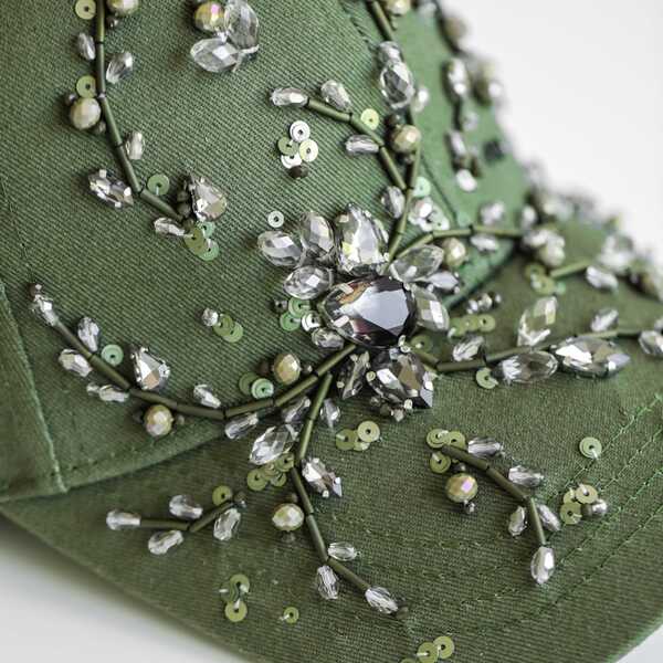 Кепка с вышивкой