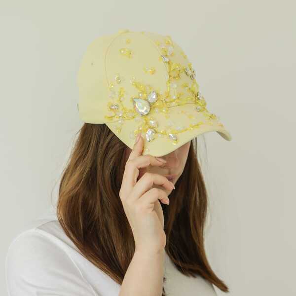 Кепка с вышивкой