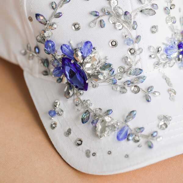 Кепка с вышивкой