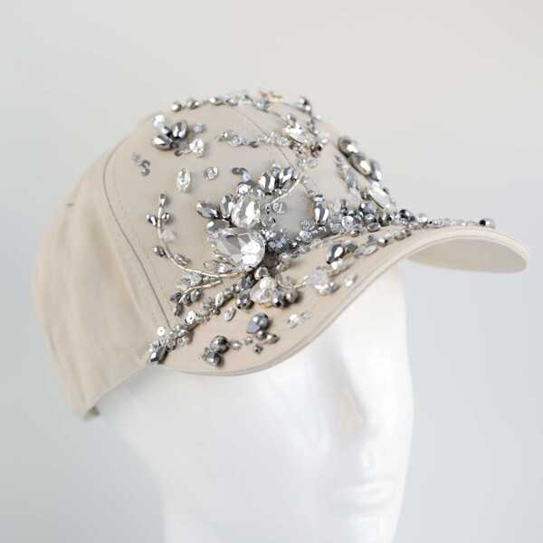 Кепка с вышивкой