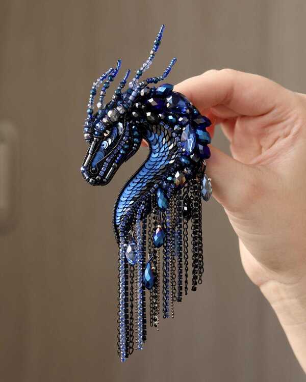 Дракон в синем цвете