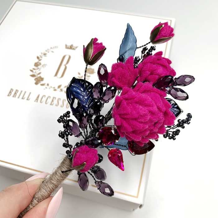 Веточка фуксии