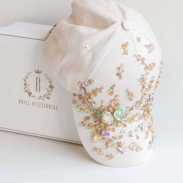 Кепка с вышивкой