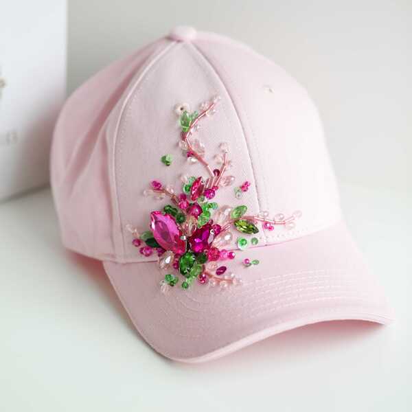 Кепка с вышивкой мини