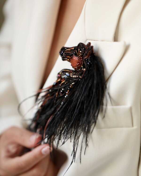 Лошадка Искра с гривой