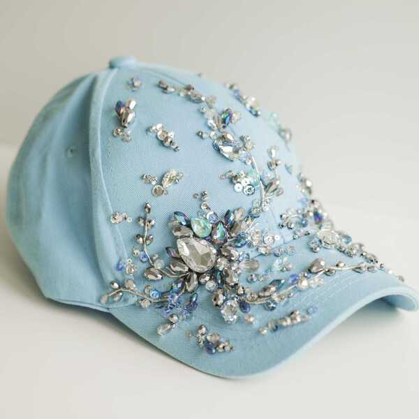 Кепка с вышивкой