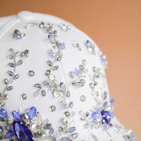 Кепка с вышивкой