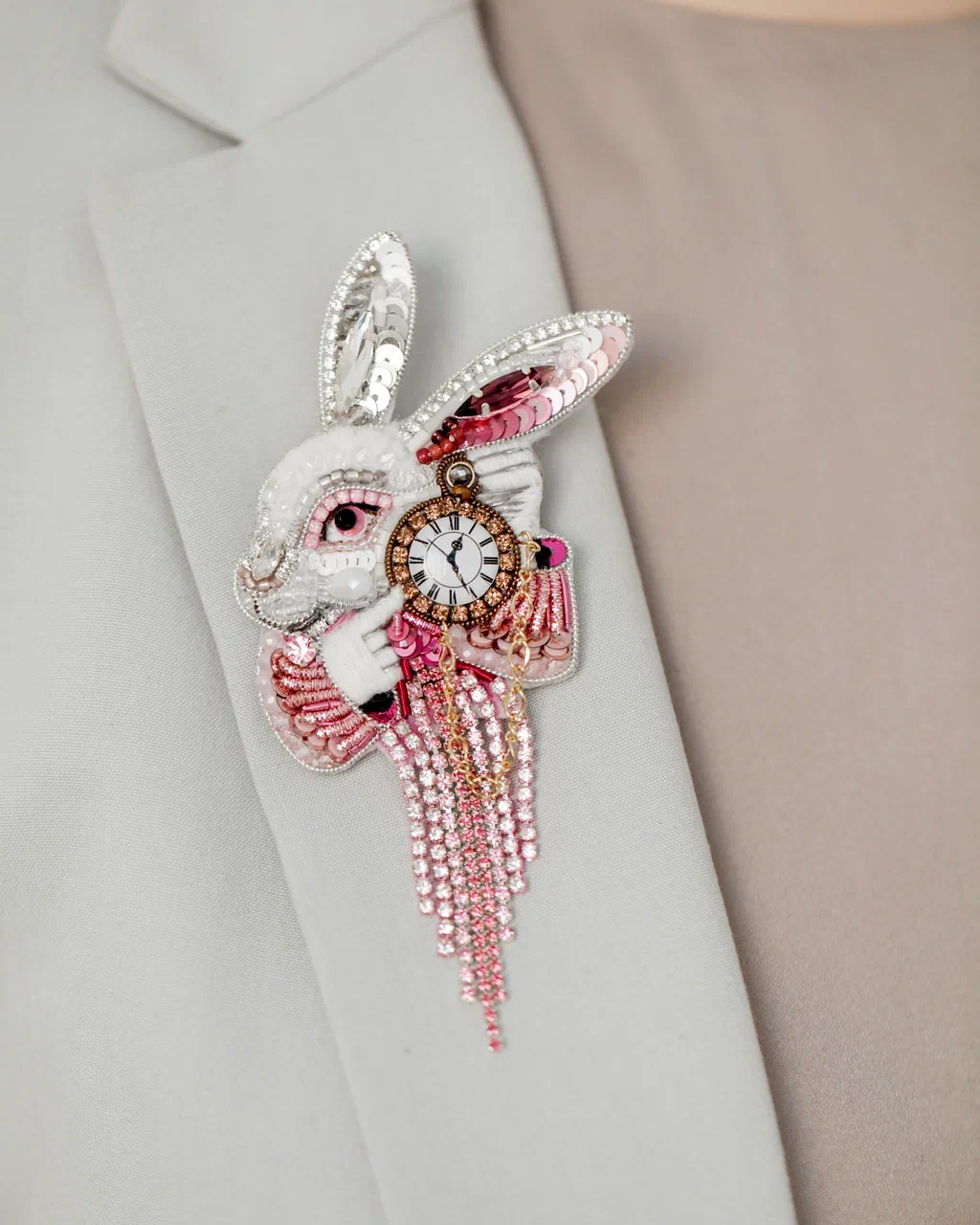 Белый кролик 