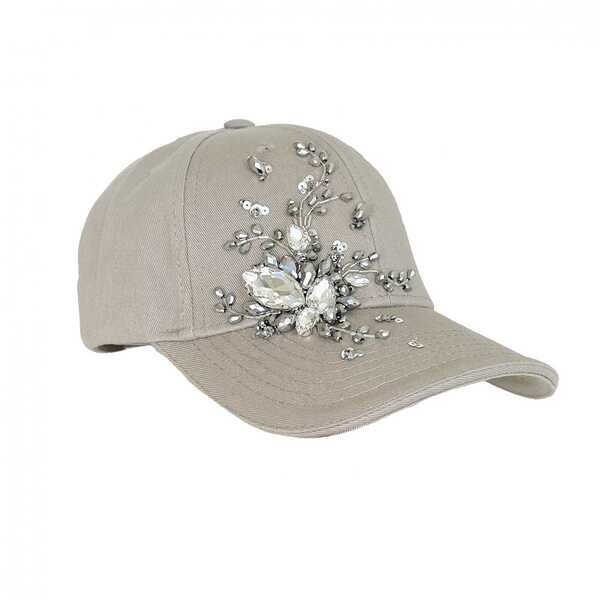 Кепка с вышивкой мини