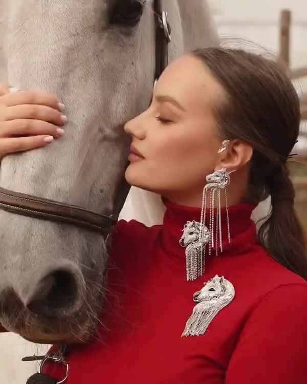 Каффы лошадка Злата