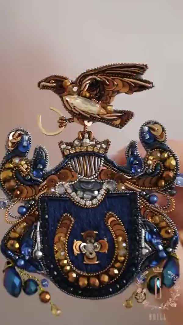 Брошь по фото фамильного герба