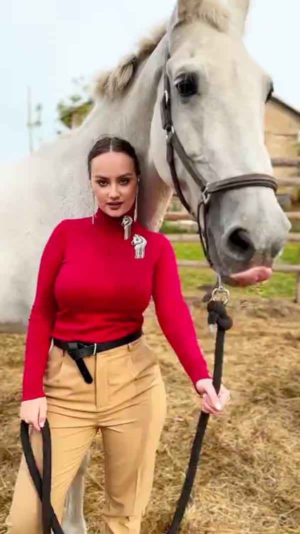 Каффы лошадка Злата