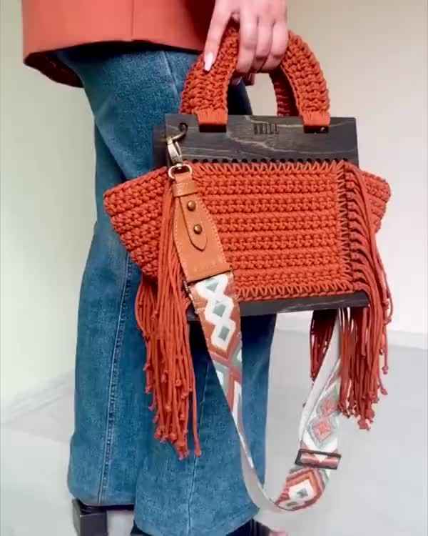 БЭГГИ с бахромой